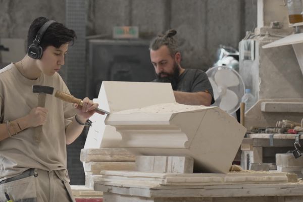 Les pierres pour la restauration de l'église Saint-Gilles d'Abbeville sont taillées dans l'atelier d'une entreprise de la ville.