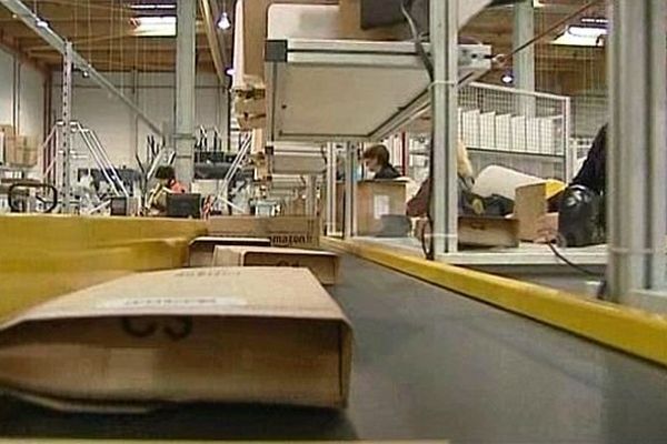 Les 4.500 salariés des plateformes logistiques d'Amazon France sont appelés à débrayer ce lundi.