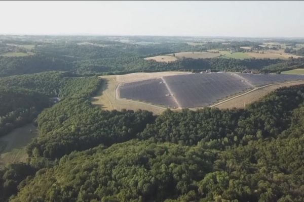 Le domaine d'Essendieras possède désormais sa propre centrale photovoltaïque de 18 ha