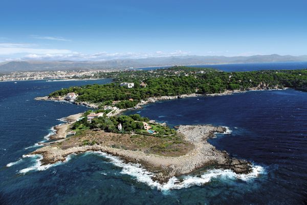 Le cap d'Antibes (Alpes-Maritimes) vu du ciel.