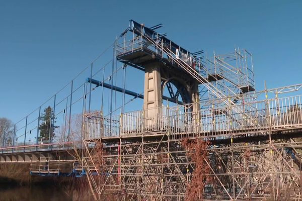 Pont en travaux à Bonneuil-Matours (Archives).