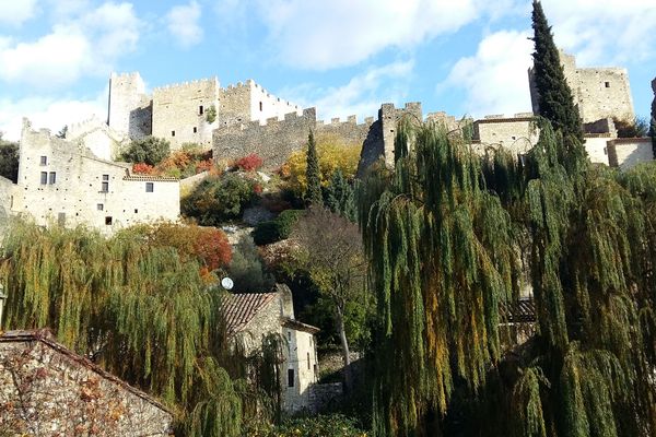 Le village de Saint-Montan réclame l'état de catastrophe naturelle suite au séisme du 11 novembre 2019