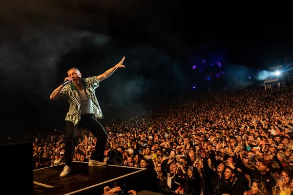 Macklemore, en concert au festival Les papillons de nuit à Saint-Laurent de Cuves.