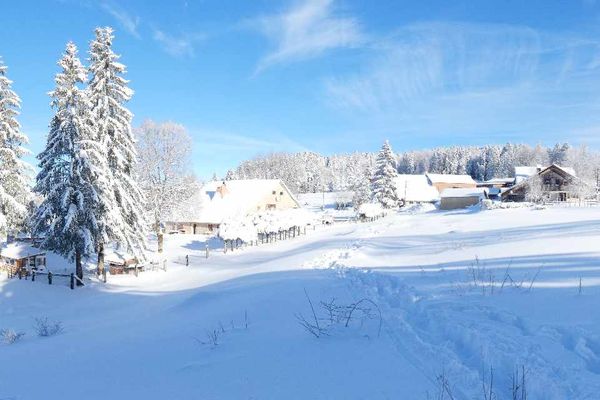 Hauterive-la-Fresse sous la neige le 24 décembre 22024.