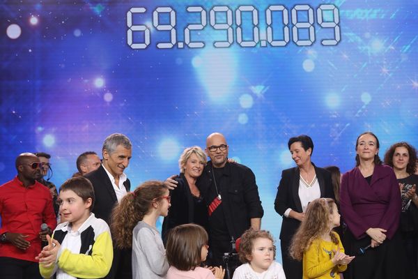 Le plateau de France Télévisions pour le Téléthon 2018