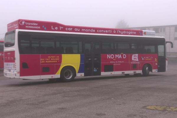 Le premier car converti à l'hydrogène au monde a une autonomie de 5 à 600 km.