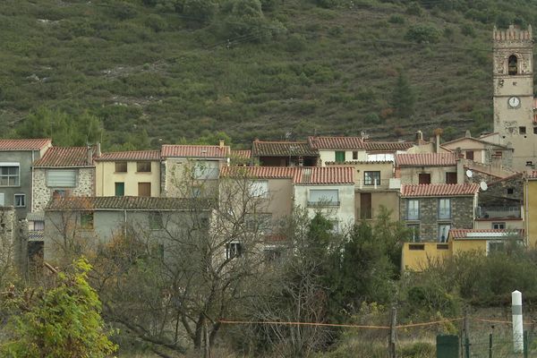 Plus de six ans après la disparition d'Hélène Sanchez-Parra à Sournia dans les Pyrénées-Orientales, son mari Stéphane Buoniconti, a été mis en examen pour meurtre sur conjoint. Une de nos équipes est retournée dans le village. Les habitants sont sous le choc