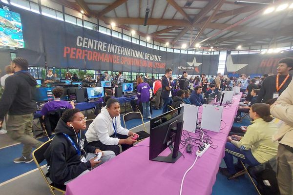 Un tournoi de esport organisé ce vendredi à Eaubonne a rassemblé plus de 700 élèves de l'académie de Versailles.