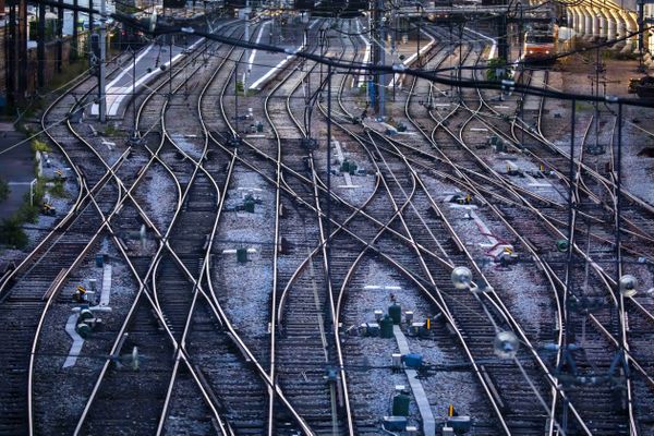 La grève à la SNCF a été reconduite pour le jeudi 12 décembre (illustration).