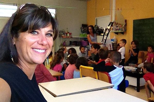 Elsa Panadès à l'école La Bressola de Saint Gaudérique à Perpignan