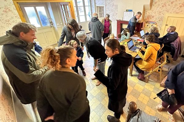 Inauguration de l'épicerie participative Chez Marcel à Saint-Léger-la-Montagne