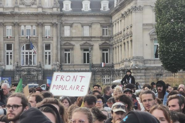 Rassemblement place de la République à Lille, le 10 juin 2024.