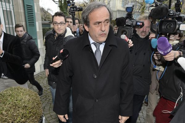 Michel Platini à la sortie du Tribunal Arbitral du Sport, à Lausanne, vendredi 11 décembre 2015.