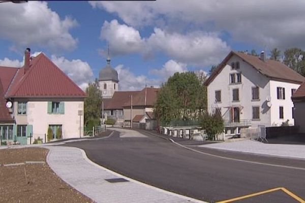 Mignovillard est le plus important village du canton de Nozeroy dans le Jura