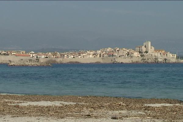 Les plages d'Antibes sont interdites à la baignade