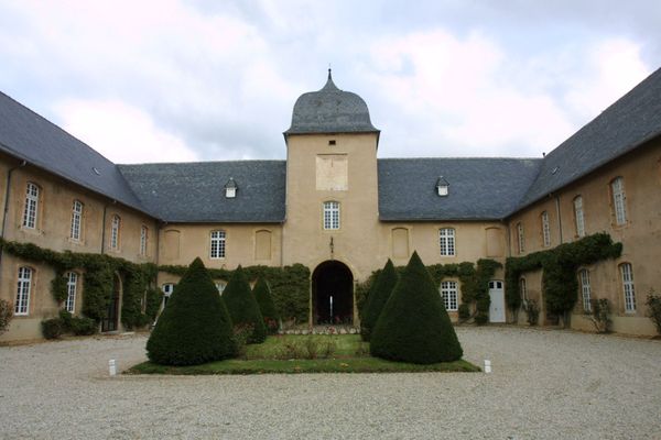 Le Haras de Rodez accueille la Foire de Rodez 2023, du 8 au 12 juin.