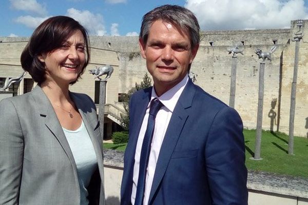 Rodolphe Thomas (Modem) et Sophie Gaugain (Les Républicains) ce mardi après-midi à Caen lors de la présentation de leur "binôme" pour les régionales dans le Calvados