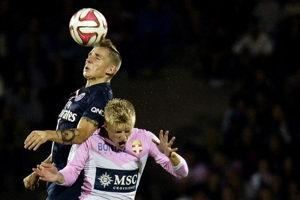 Lucas Digne (PSG) et Daniel Wass (ETG) - 22/08/14