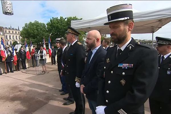 Une cérémonie officielle de commémoration de l'esclavage, de la traite négrière et de leurs abolitions a eu lieu ce 10 mai à Bordeaux quai des Chartrons.