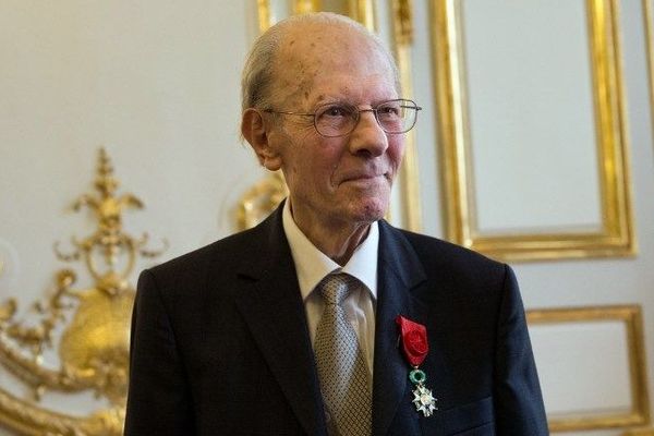 Emile Poulat avait récemment été fait officier de la Légion d'honneur.