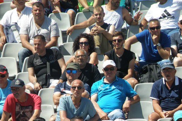 Le Mondial à Pétanque prend ses quartiers sur le Vieux-Port jeudi pour les demi-finales hommes et vendredi pour les finales.