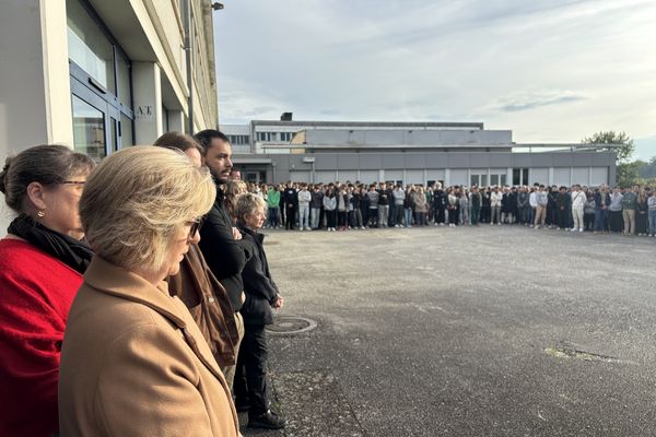 Minute de silence respectée au lycée Raoul Dautry de Limoges