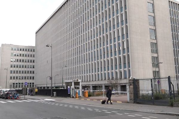 Le centre pluridisciplinaire médical et dentaire Stalingrad dans le 19e arrondissement de Paris.