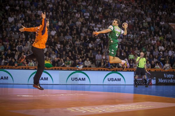 Le MAHB gagne à Nîmes 24-19 et prend cinq points d'avance sur le PSG - 16 avril 2015