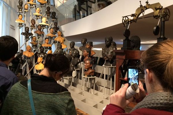 Le musée de l'Homme a rouvert ses portes, à paris, le 17 octobre 2015. Le public a répondu présent.