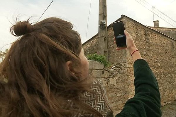 A Montaud, dans l'Hérault, des zones blanches subsistent encore, certains habitants n'ont toujours pas accès à la 3G - 25 novembre 2019