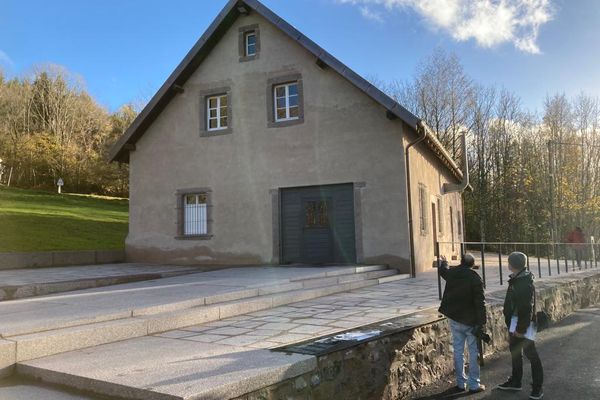 L'annexe de l'hôtel du Stuthof a été restaurée, elle abrite l'unique chambre à gaz construite sur le territoire français.