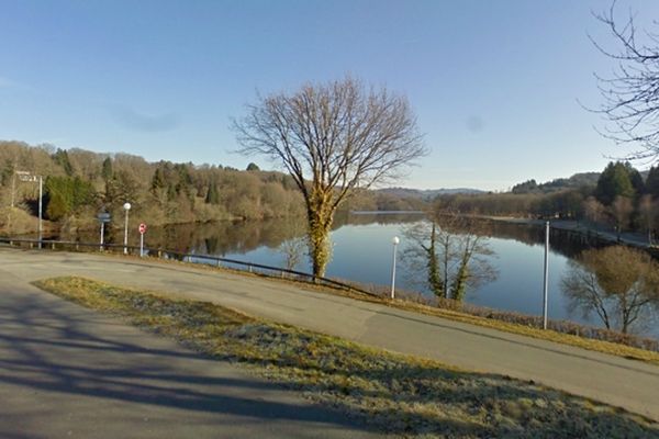 Lac de Saint Hélène à Bujaleuf