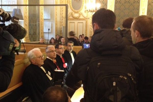 Les avocats dans la salle des Assises de la Cour d'Appel de Rennes