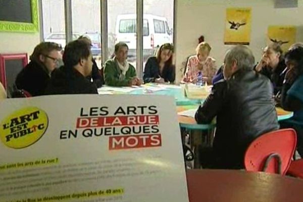 La 13ème Fédération Régionale des Arts de la Rue a officiellement vu le jour en Auvergne jeudi 16 octobre. A Aurillac, où "le collectif d'ici" a créé la Fédération des Arts de la Rue Auvergne.