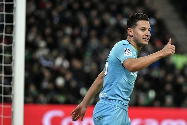 le champion du monde de football, Florian Thauvin a apporté son soutien aux jeunes joueurs d'Ingré agressés après une rencontre.