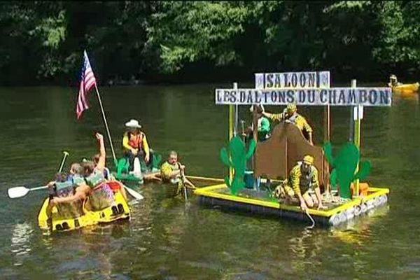 Ambiance festive sur la Dordogne chaque année depuis 5 ans à Argentat