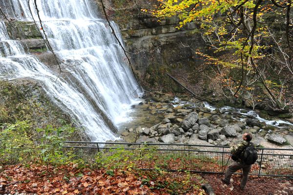 Suite aux dernières pluies, les cascades asséchées, jaillissent à nouveau.