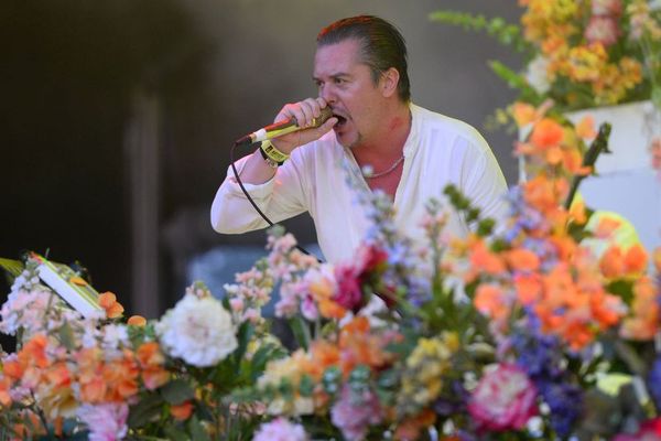 Mike Patton leader du groupe Faith No More au Hellfest le 20 juin 2015 