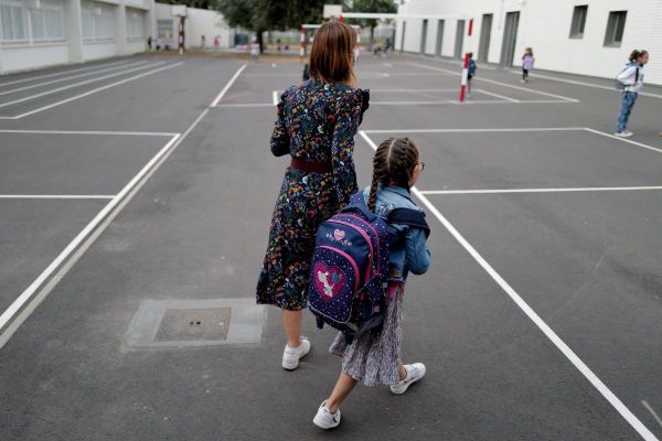 En raison de l'épidémie de COVID 19, certaines classes ont dû fermer dans l'académie de Clermont-Ferrand.