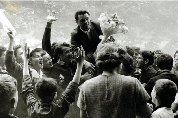 Pierre Lacroix, légende du SUA, est décédé ce 28 mars 2019.