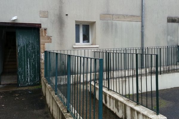 L'entrée de la mosquée provisoire à Poitiers