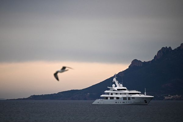 Le festival de Cannes marque chaque année l'arrivée des grands yachts le long de la Côte d'Azur