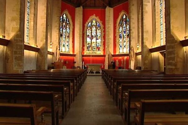 L'Eglise Notre-Dame-de-la-Pitié, à Puteaux, va retrouver des couleurs moins vives.