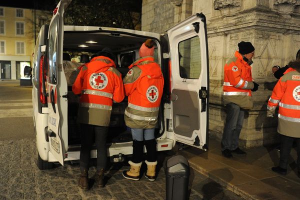 Les maraudes continueront à Poitiers malgré la levée du Plan grand froid. Photo d'illustration.