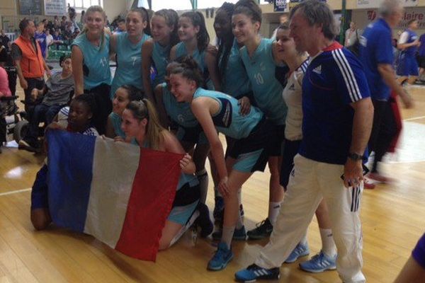 La France participera demain à la finale sur le parquet du palais des sports de Beaublanc. 