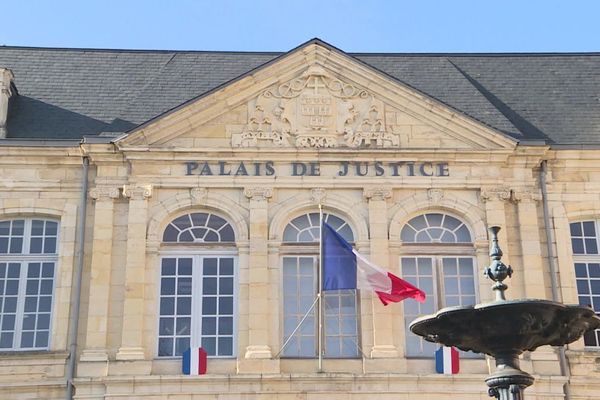 Le palais de justice de Nevers, dans la Nièvre