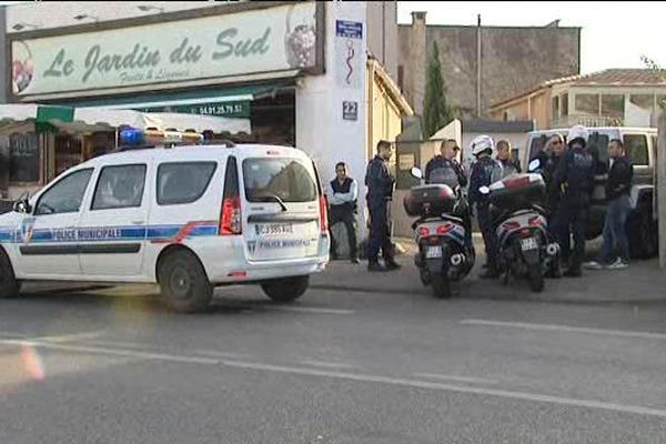 La chasse à l'homme s'est poursuivie une partie de la soirée dans le quartier Bonneveine à Marseille.