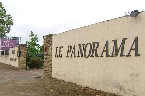 L'Hôtel se situe à la périphérie de la ville , au sud-ouest de Beaune