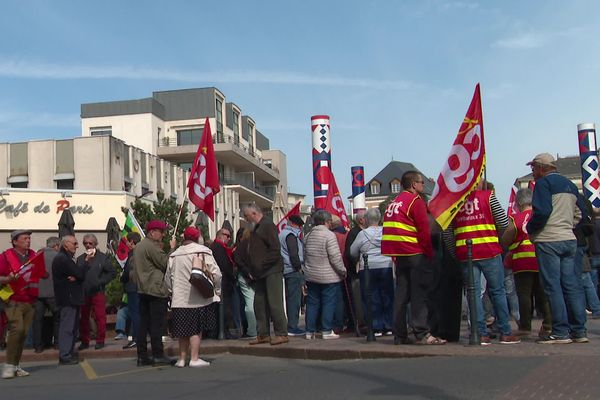 350 personnes ont fait le déplacement pour le rassemblement du 1er mai à Châteauroux (Indre)