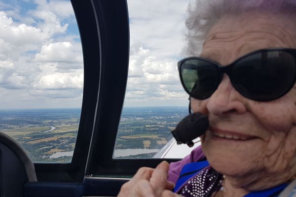 "Faut monter là-haut pour voir la Terre !" Paulette Jousseau, 100 ans.